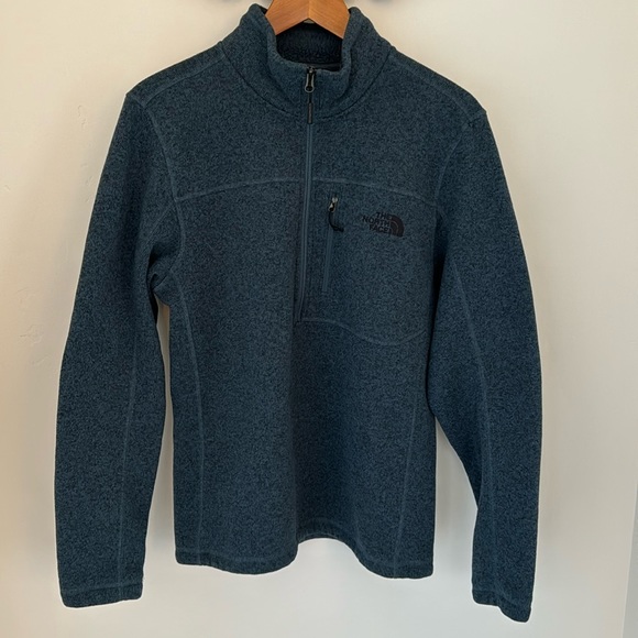 North Face 1/4 zip pullover - Picture 1 of 3